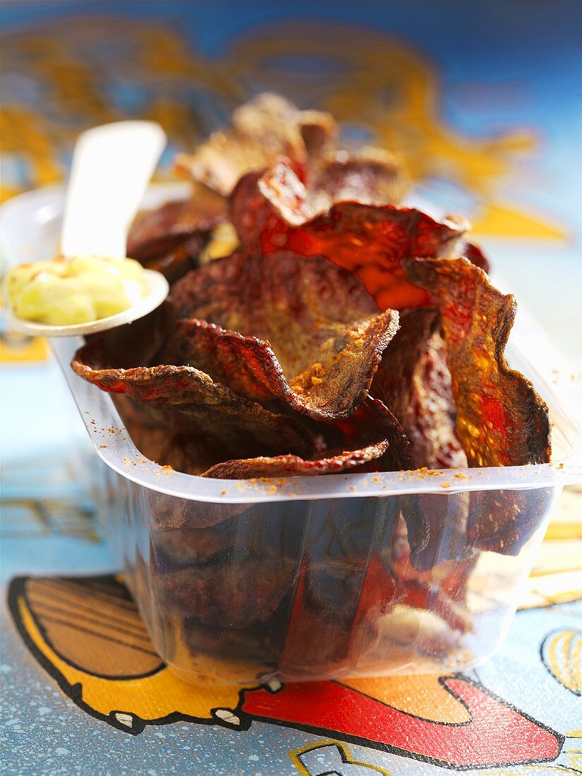Beetroot crisps with dip