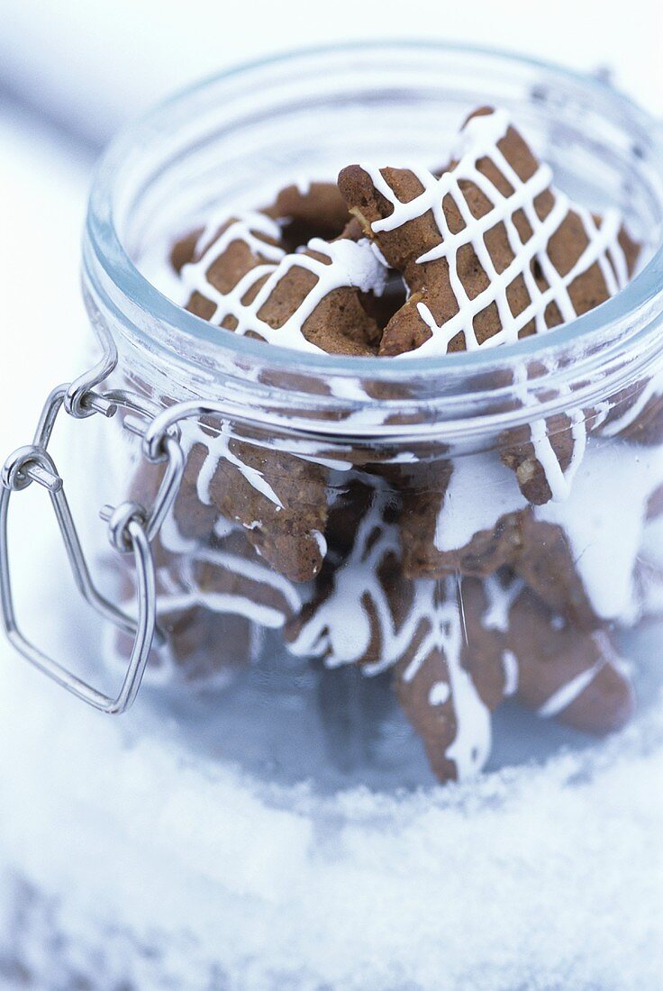 Gingerbread stars in a preserving jar