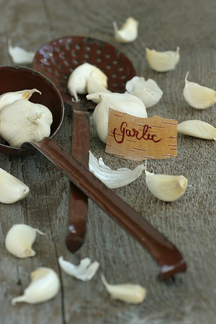 Garlic with ladle and skimmer