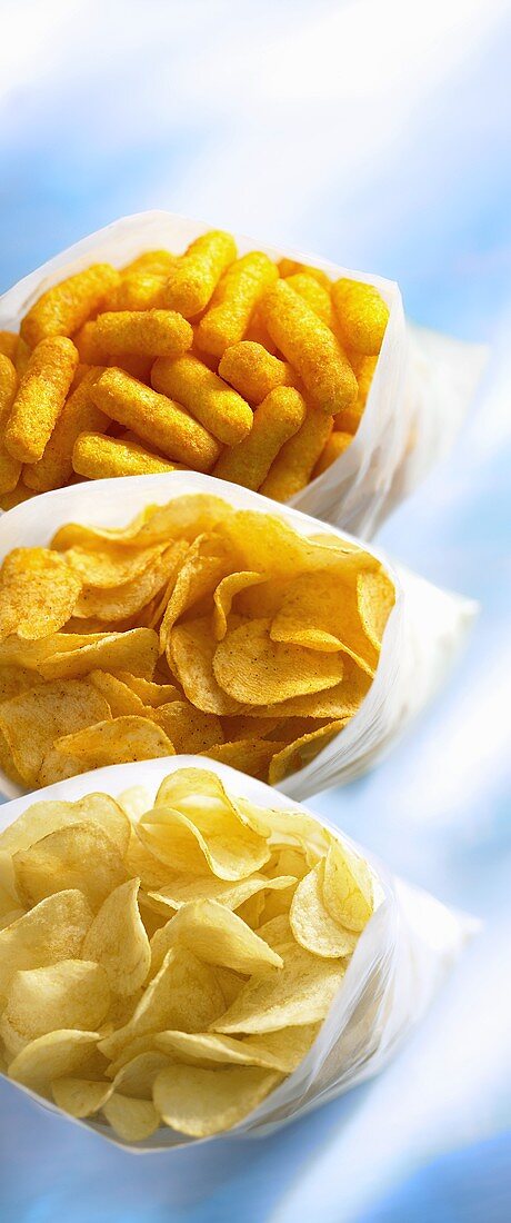 Dreierlei Chips in Tüten