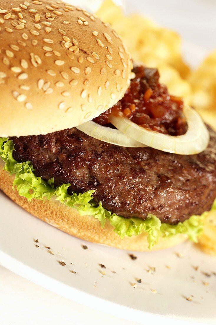 Hamburger mit Tomaten-Relish