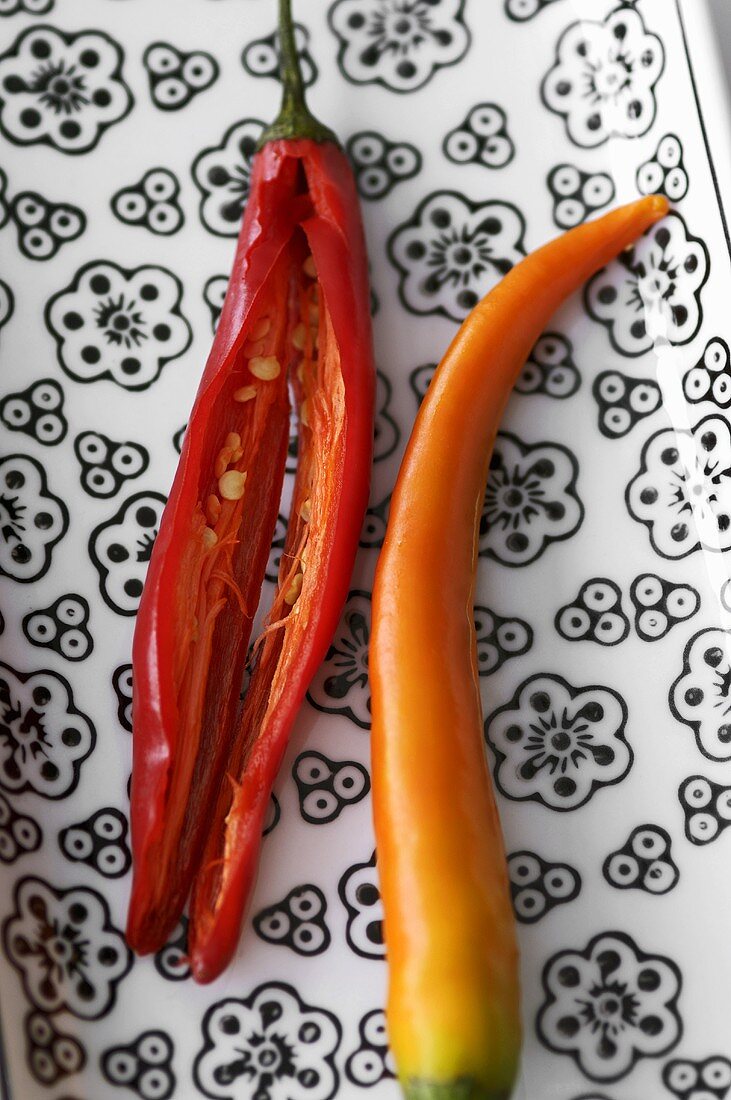 Chillies, whole and slit open