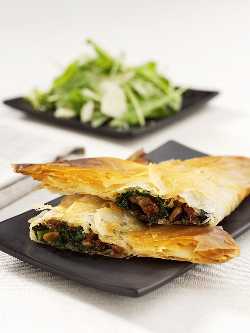 Filo pastry with spinach and tomato filling