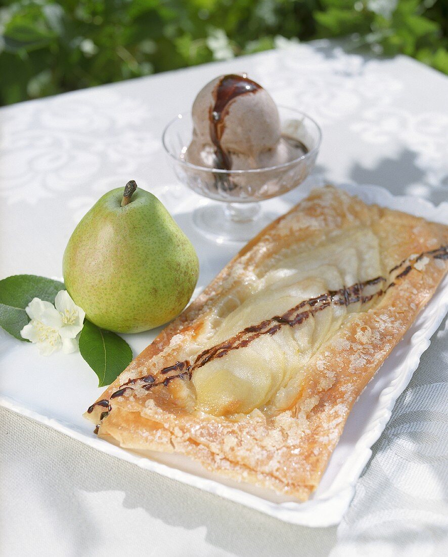 Pear slice and chocolate and ginger ice cream