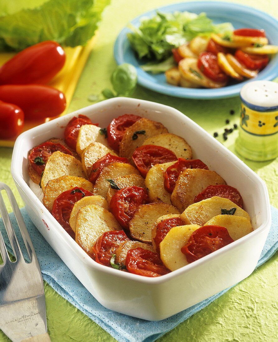 Potato and tomato gratin