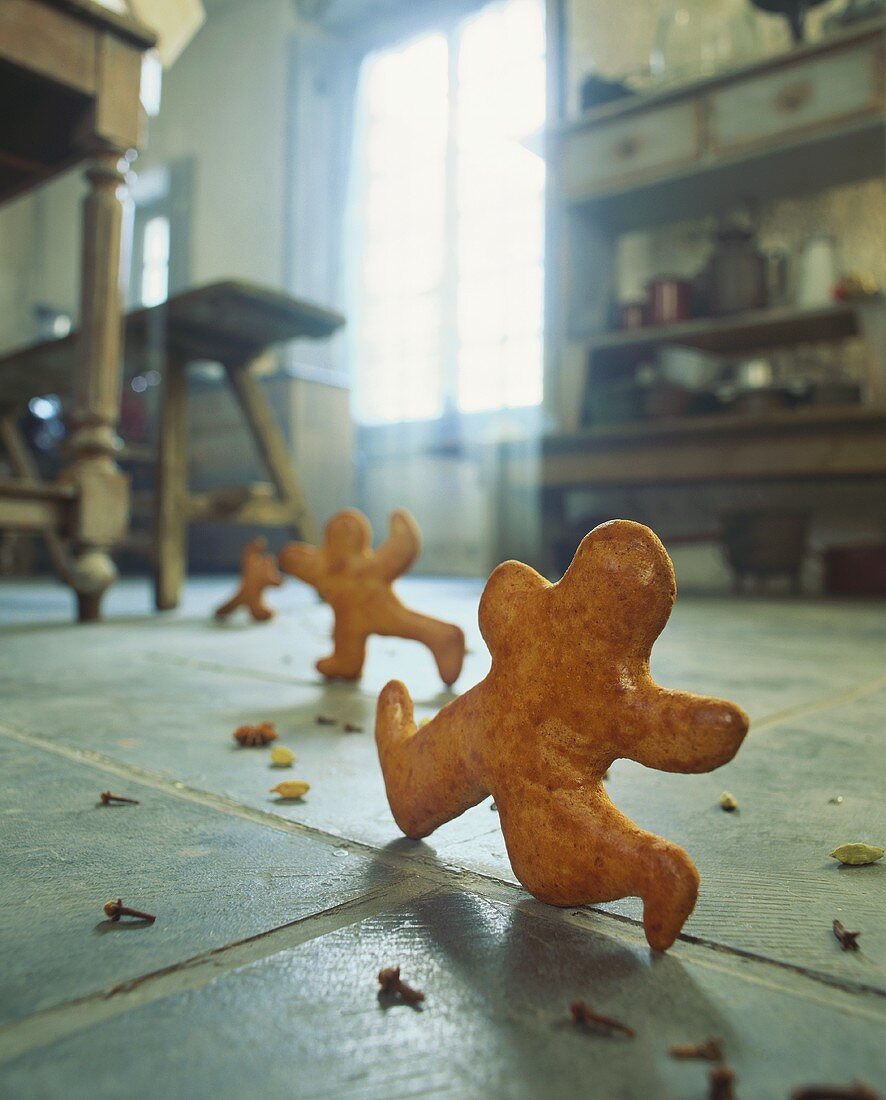 Running gingerbread men