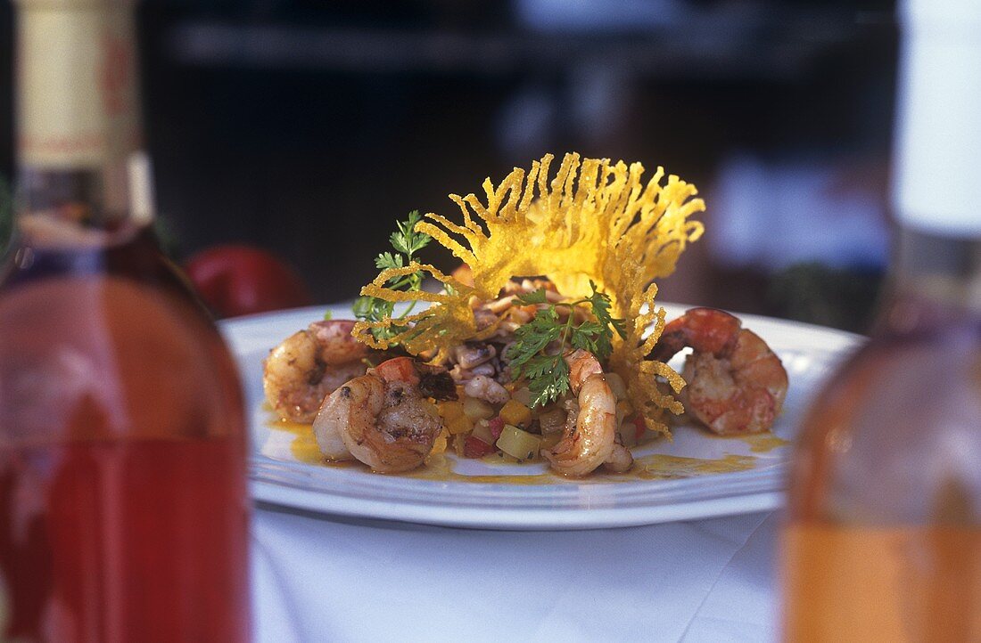 Fried king prawns with vegetables