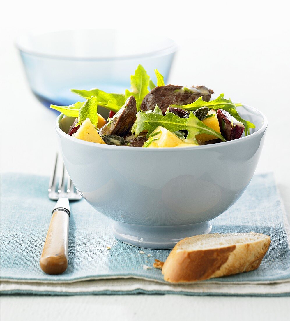 Duck salad with honey and orange dressing