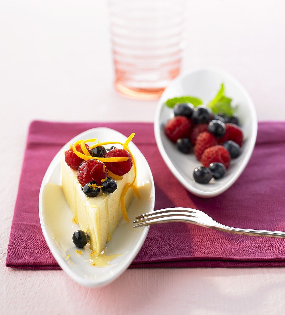 Ice cream cake with lavender honey