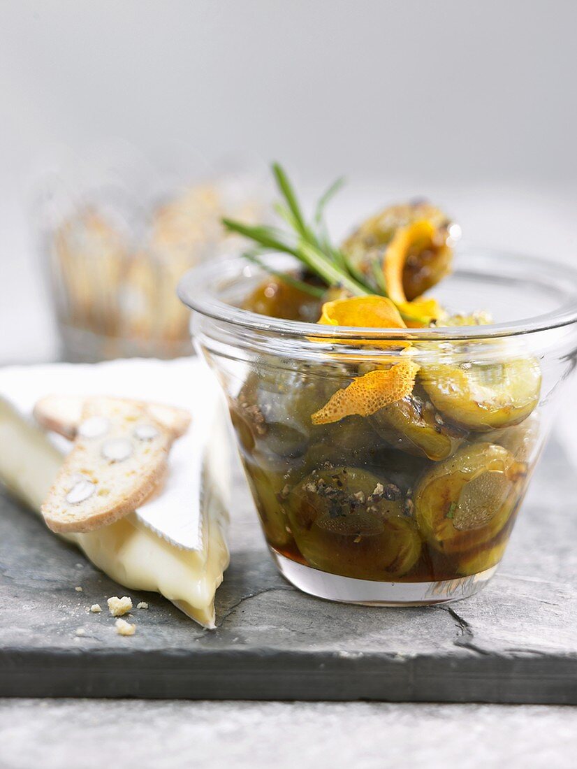 Brie with spicy peppered greengages