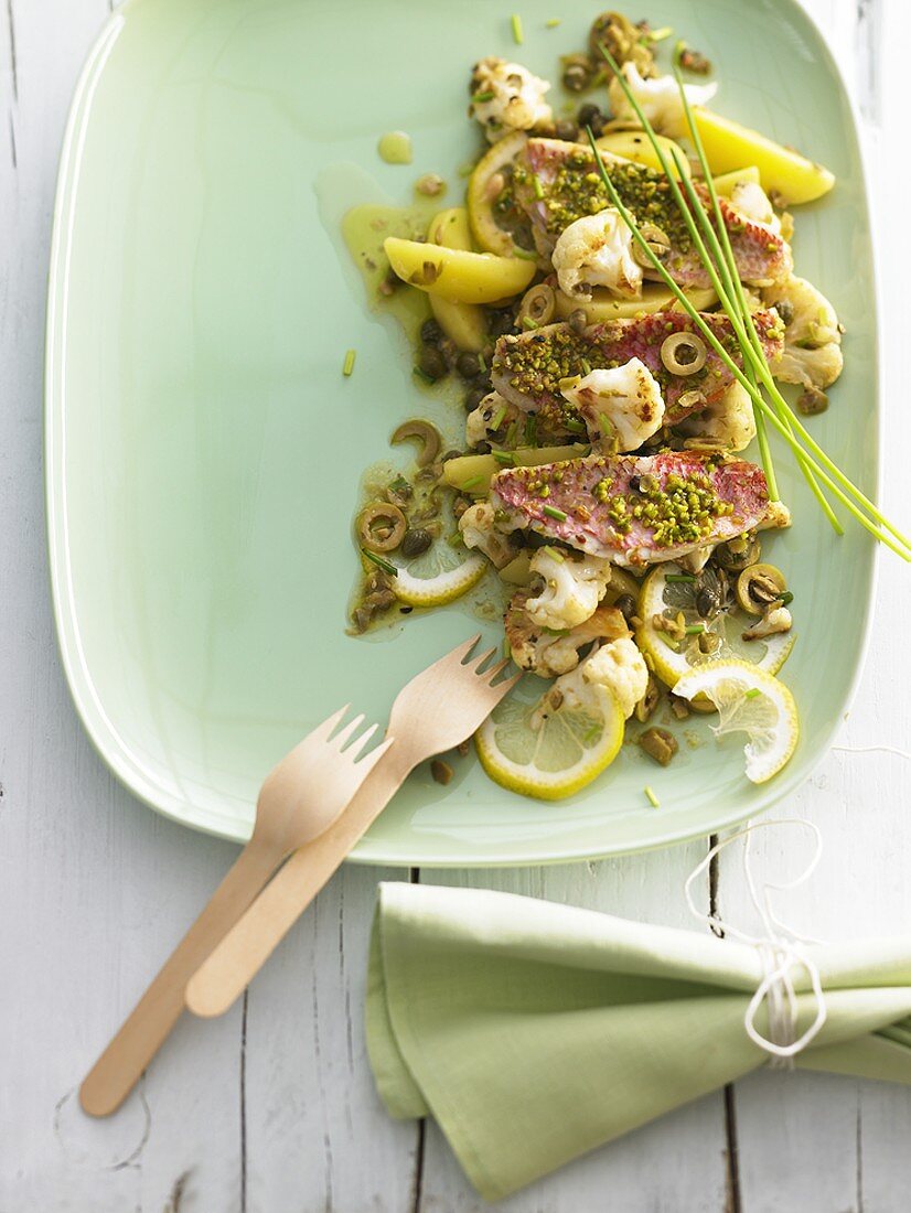 Cauliflower salad with red mullet fillets