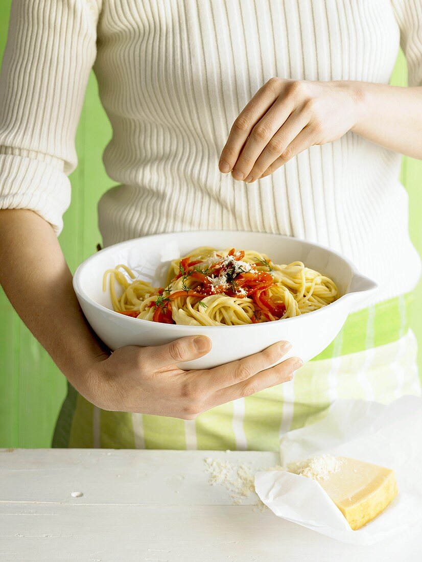 Spaghetti mit Paprika-Sahne-Sauce