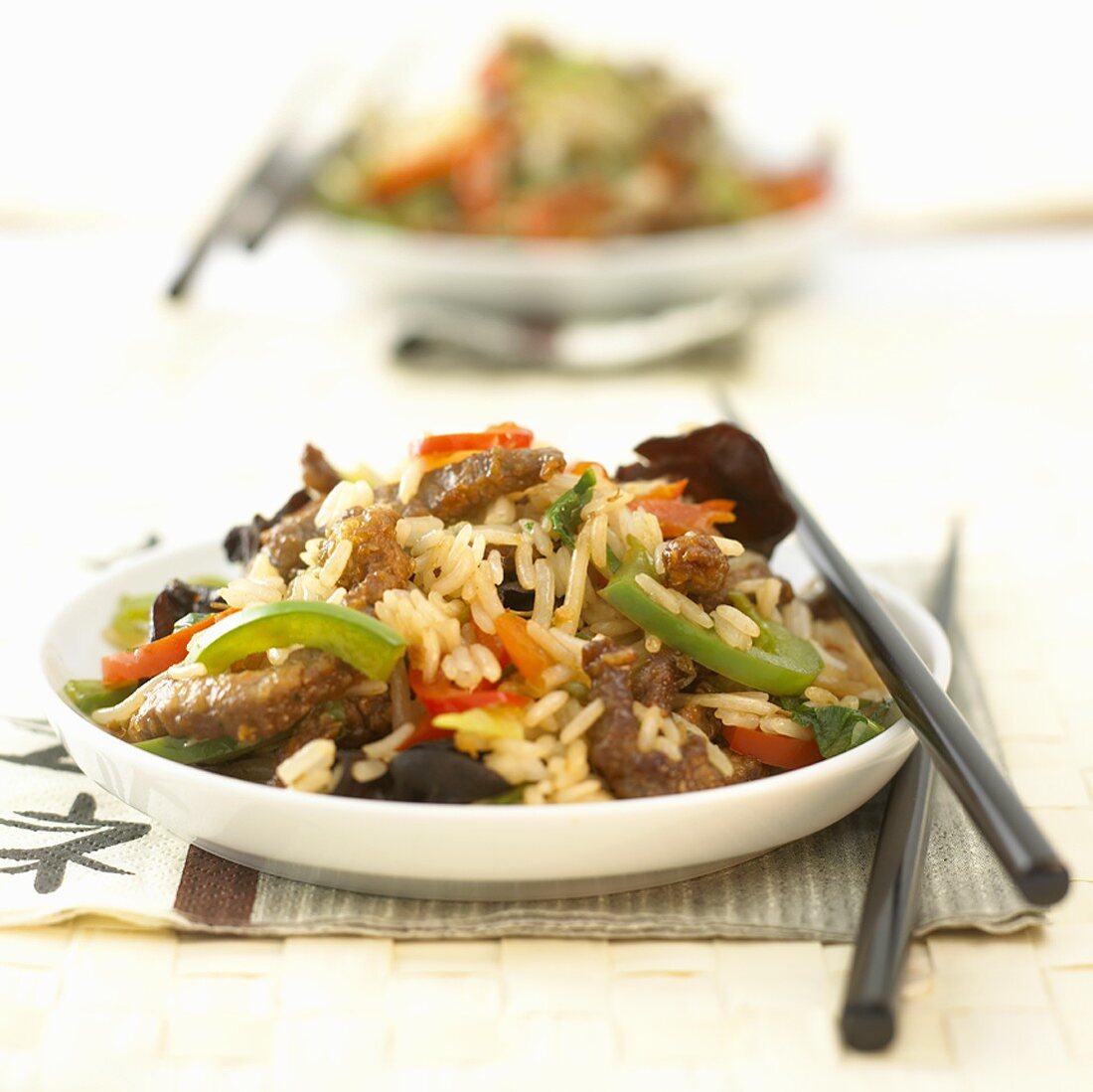 Rice and vegetables with deep-fried beef