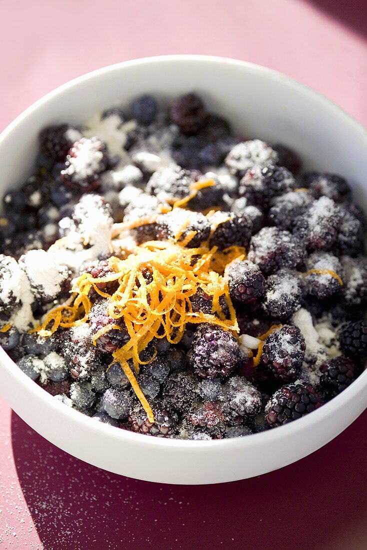 Blackberries and blueberries with sugar