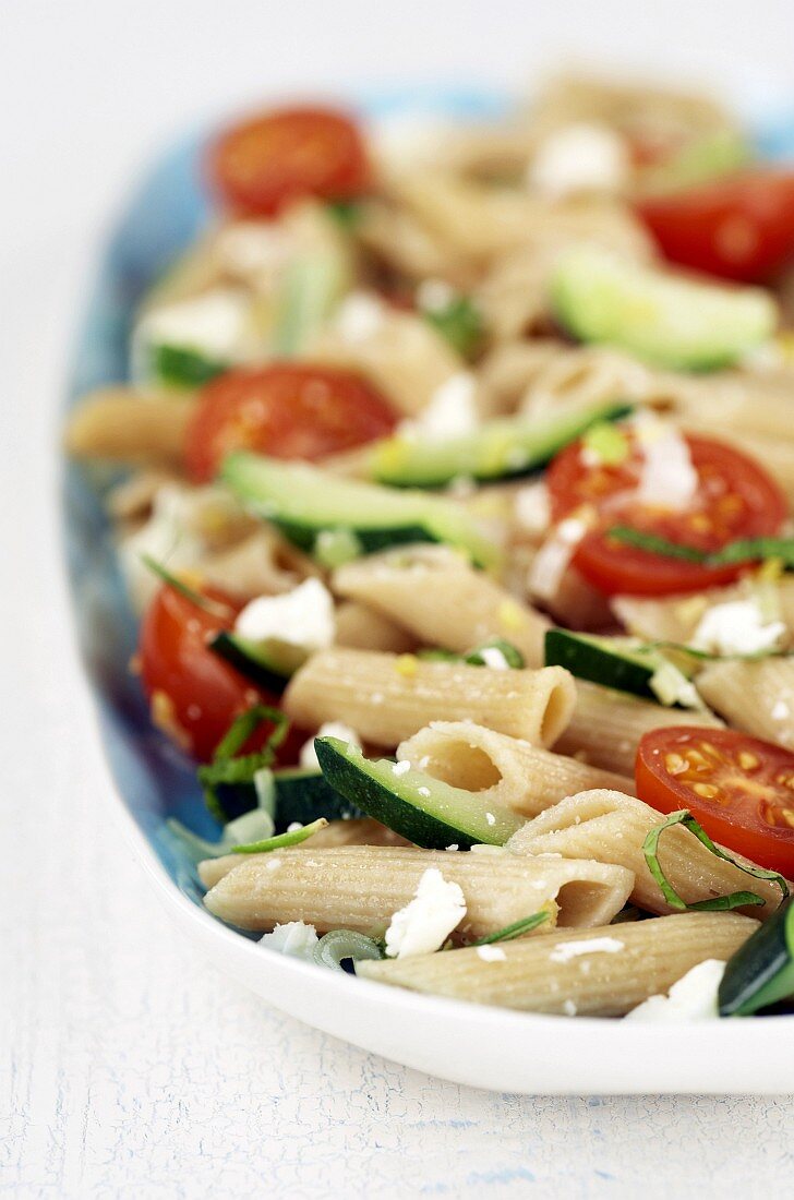 Wholemeal pasta with tomatoes and feta