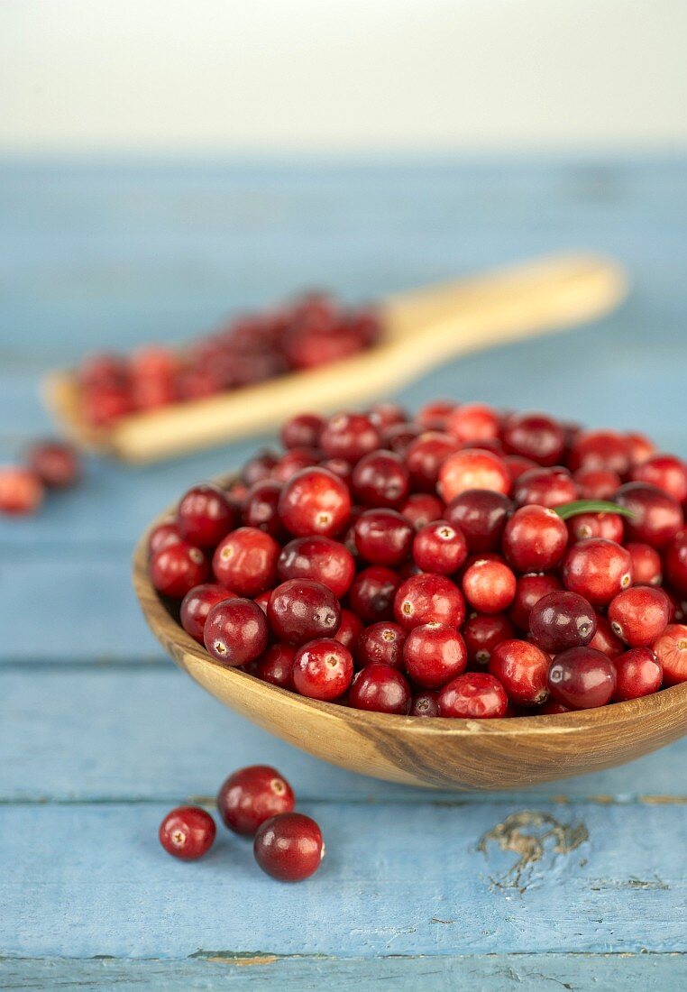 Cranberries in a wooden bowl