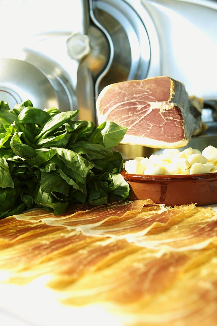 Italian ham, spinach and garlic