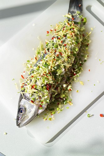 Sea bass with shredded vegetables