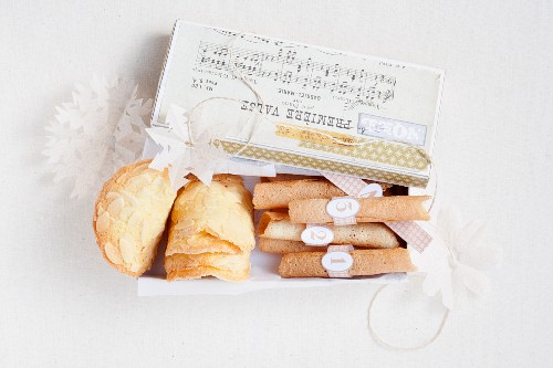 Almond tuiles and cigarette russes (France)