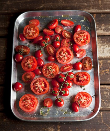 Tomatoes for roasting on a baking tray