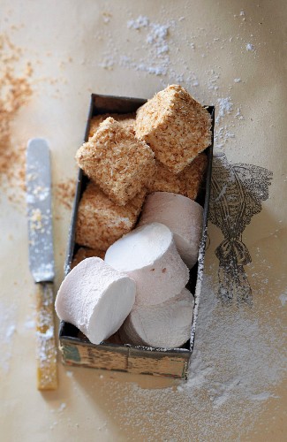 Marshmallows, and marshmallows with a coconut coating