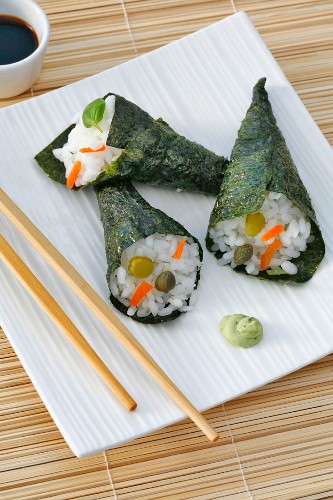 Vegetarian sushi cones