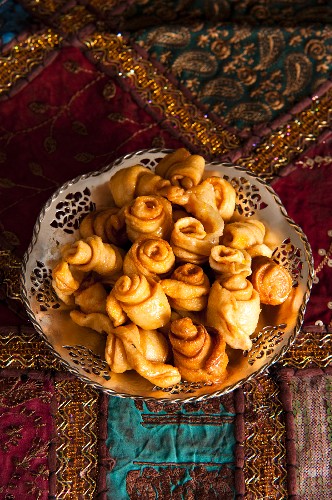 Razzat Al Kadi (Sultan's turban, deep-fried pastry from Arabia)