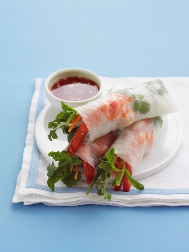 Rice paper rolls with prawns (Vietnam)