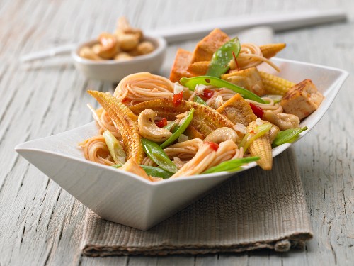 Fried noodles with vegetables and tofu (Asia)