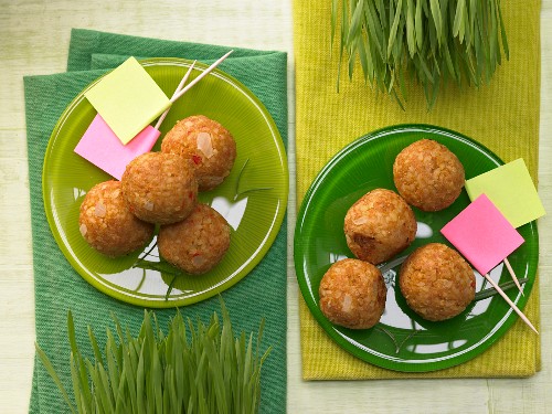 Geflügel-Bulgur-Bällchen mit Kreuzkümmel