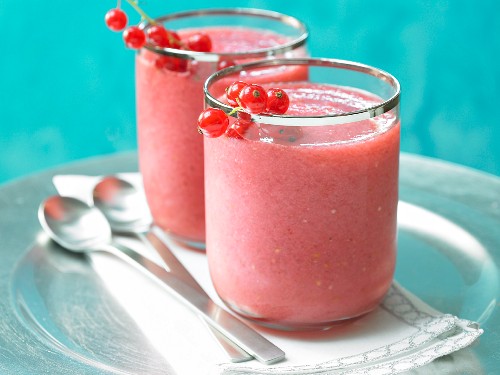 Banana berry smoothie with grapefruit