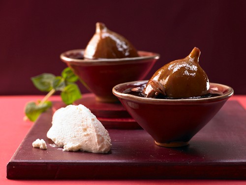 Poached figs in a honey and cardamom stock