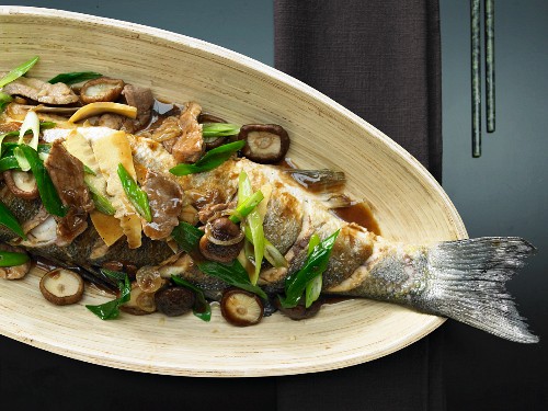 Braised fish with pork, shiitake mushrooms and garlic
