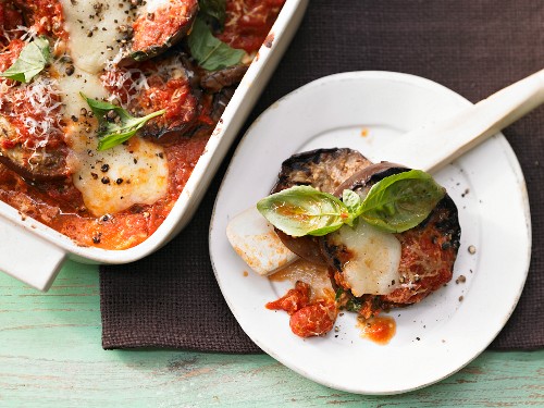 Aubergine bake with tomatoes, parmesan and mozzarella