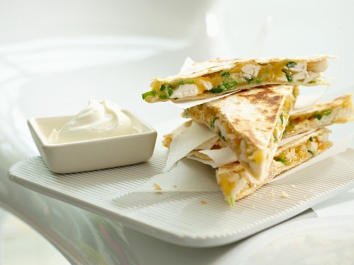 Tortilla sandwiches with chicken and cheese
