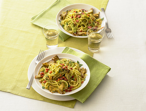 Spaghetti alla Chitarra in Verde mit Artischocken und Pancetta