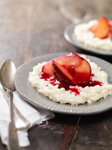 Rice pudding with plum compote