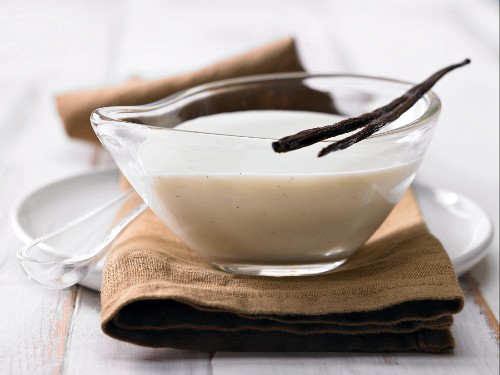 Light vanilla sauce with soya cream