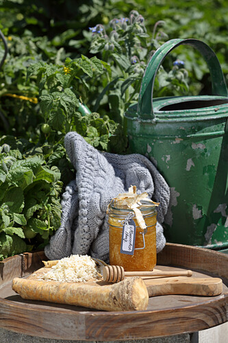 Horseradish honey for coughs and respiratory complaints