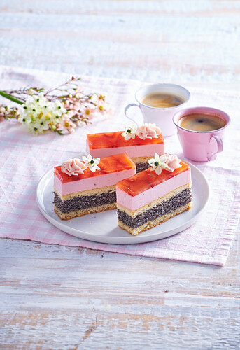 Strawberry and poppy seed cake slices
