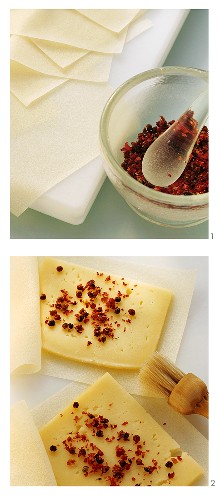 Asiatische Teigtaschen mit Käse zubereiten