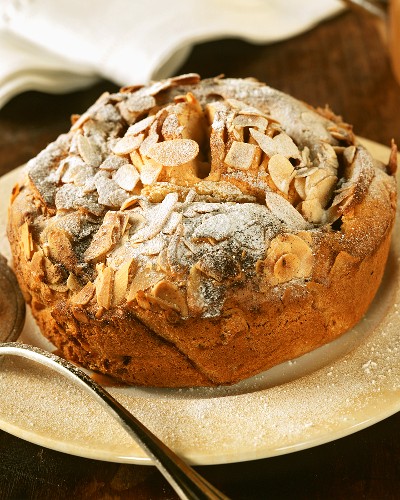 Torta di mele (apple cake), Trentino, Italy