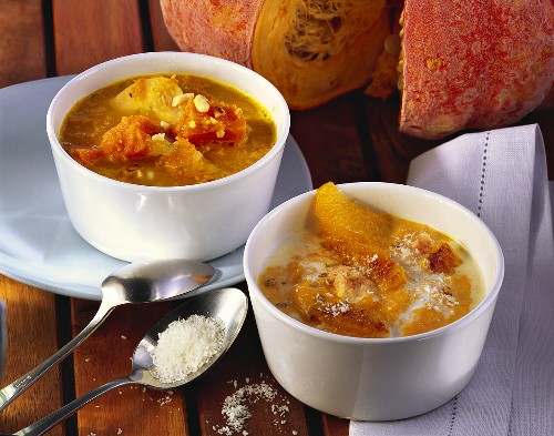 Karibische Kürbissuppe und Kürbis-Kokos-Suppe mit Orangen