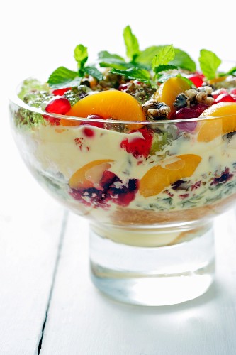 Trifle with vanilla cream and fruit