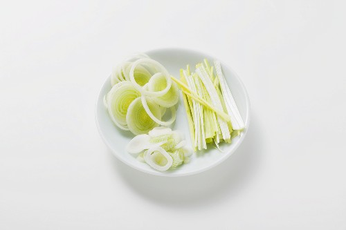 Leeks, cut into rings and strips