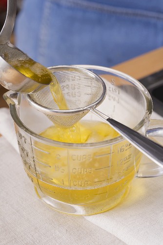 Clarifying butter