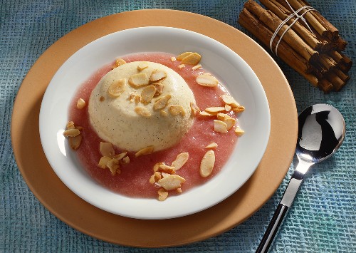 Cream Mousse with Rhubarb Sauce