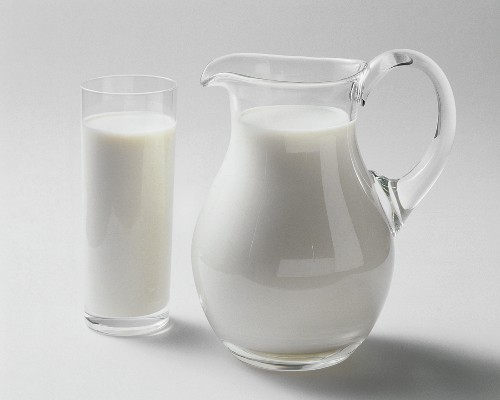 A Glass of Milk; Pitcher of Milk – License Images – 77175 ❘ StockFood