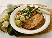 Veal Escalopes with Leipzig Hotchpotch