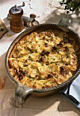 Creamy potato gratin with processed cheese & chives